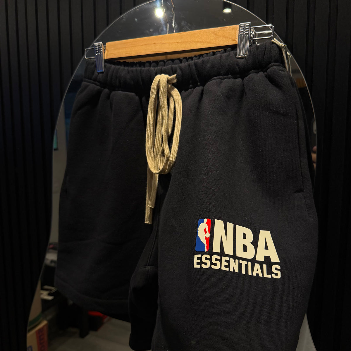 ESSENTIALS NBA SHORTS