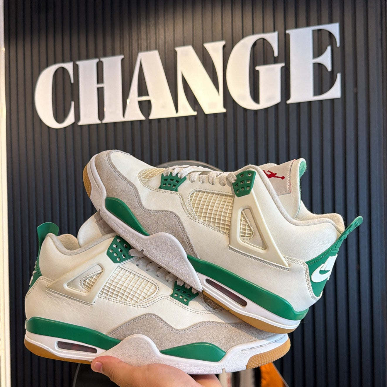 JORDAN 4 SB PINE GREEN