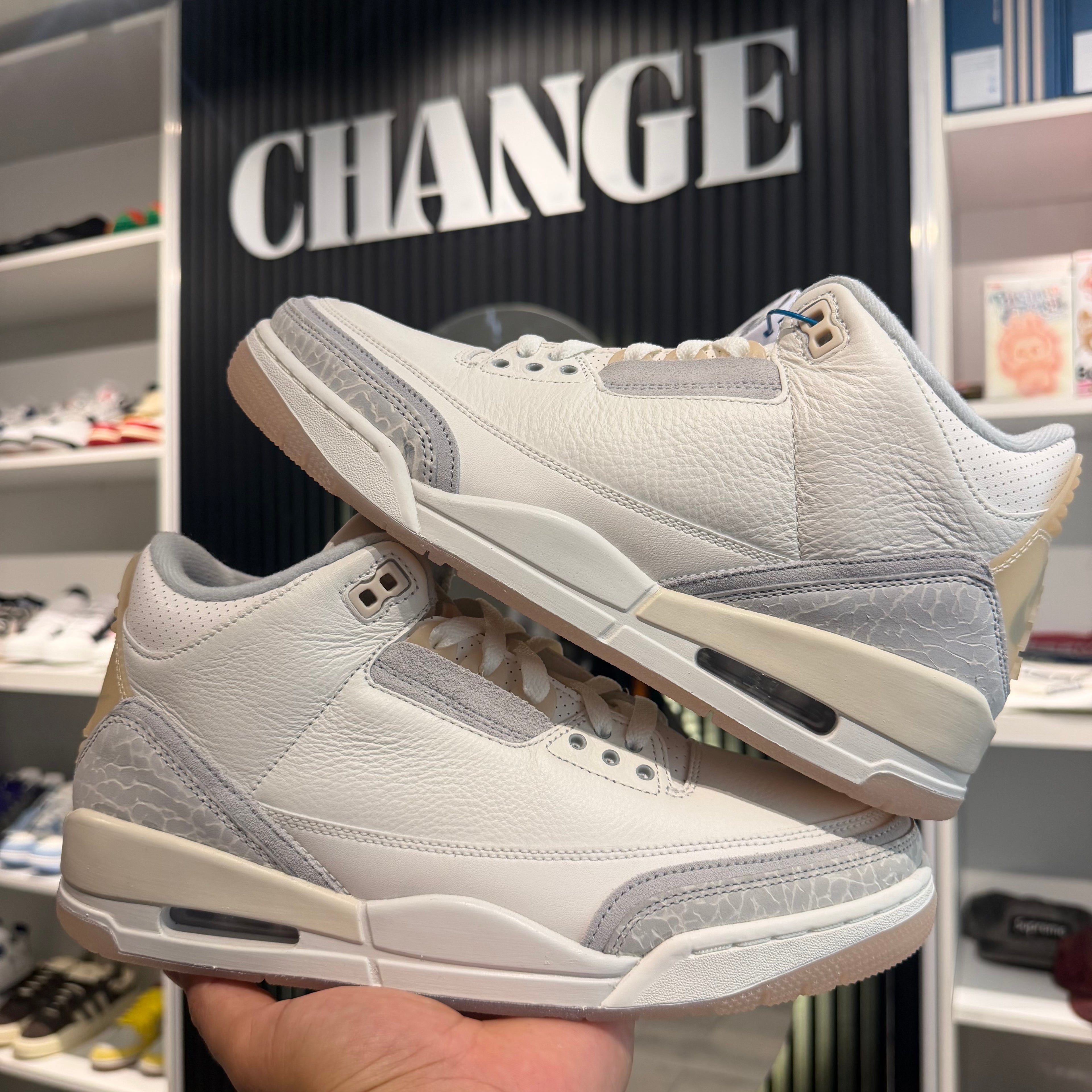 JORDAN RETRO 3 IVORY CRAFT