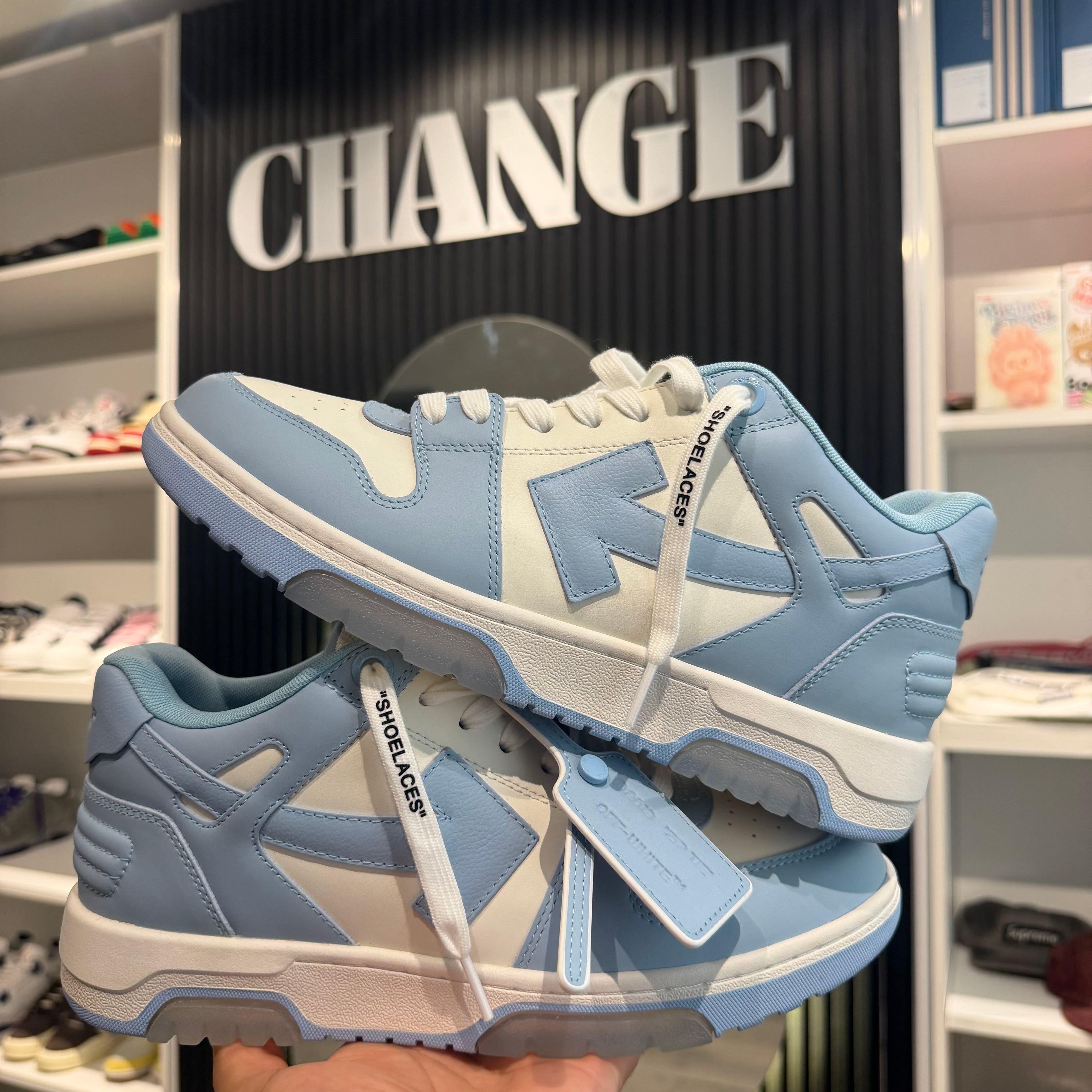 OFF WHITE OUT OF OFFICE