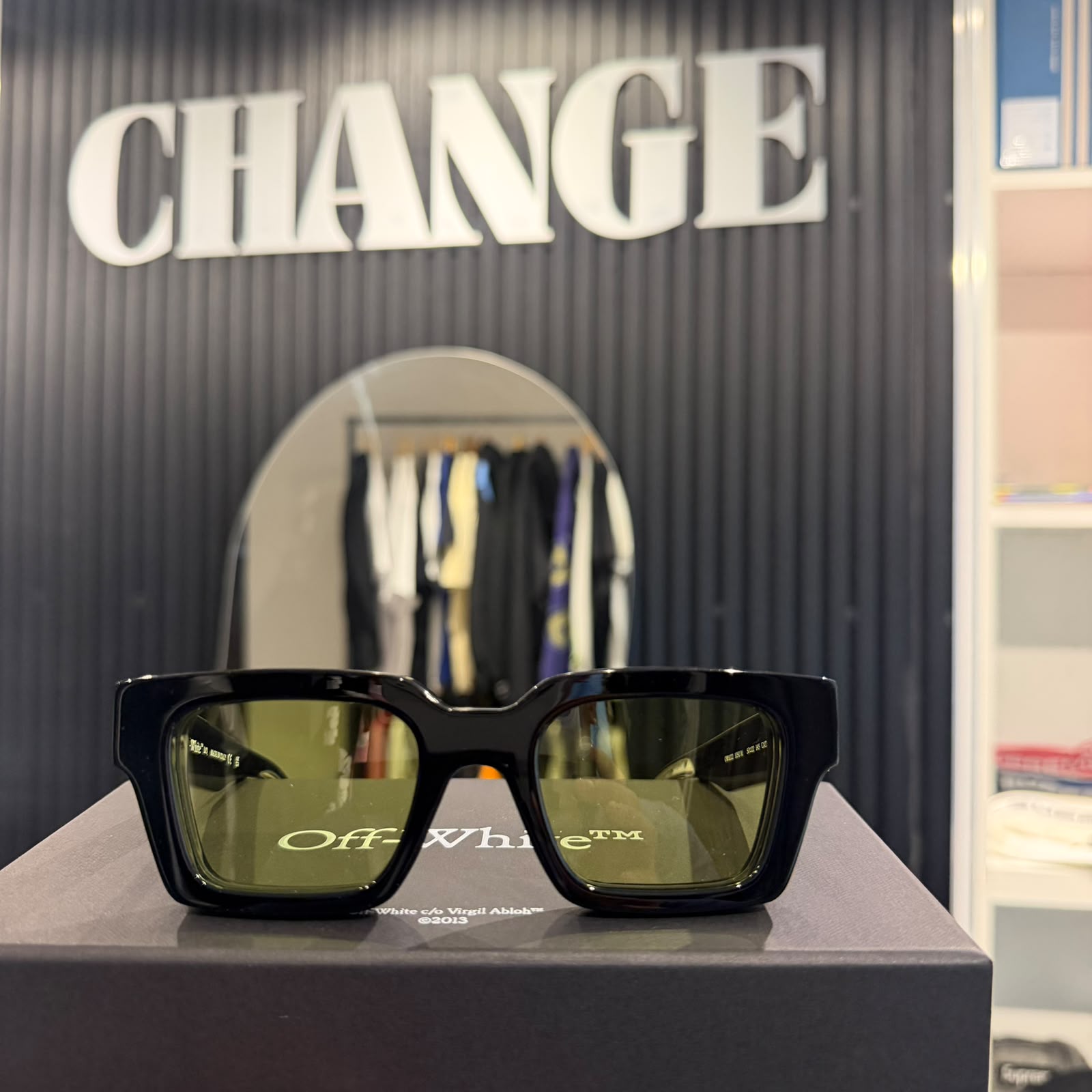 OFF WHITE VIRGIL LENTES